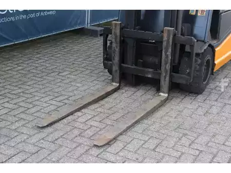 Elektrisk- 4 hjul 2002  Still R 60-30 (10)