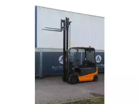 Elektrisk- 4 hjul 2002  Still R 60-30 (29)