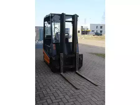 Elektrisk- 4 hjul 2002  Still R 60-30 (7)