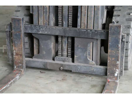 Carrelli elevatori GPL 2009  Doosan G25G-5 (11)