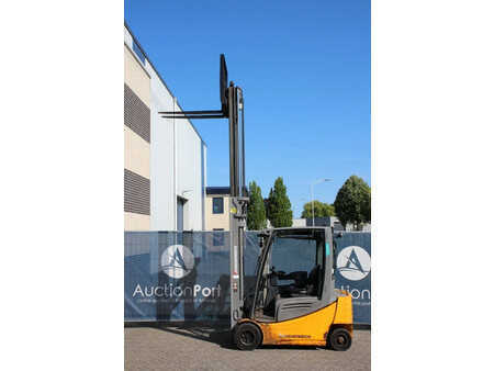 Elektro 4 Rad 2019  Jungheinrich EFG 320 (31)
