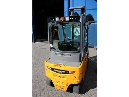 Elektro 4 Rad 2019  Jungheinrich EFG 320 (5)