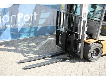 Elektro 4 Rad 2019  Jungheinrich EFG 320 (9)