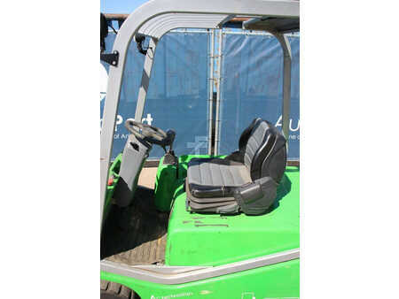 Carrelli elettrici 4 ruote - Cesab  (17)