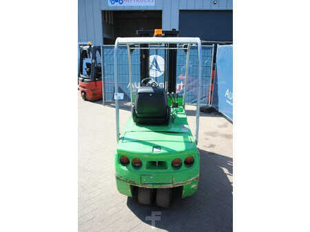 Carrelli elettrici 4 ruote - Cesab  (4)