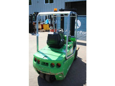 Carrelli elettrici 4 ruote - Cesab  (5)