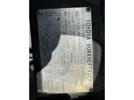 Diesel heftrucks 2001  Toyota 02-7FDF30 (8)