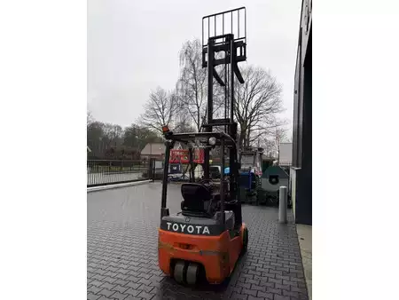 El truck - 4 hjulet 2016  Toyota 8FBE20T (12)