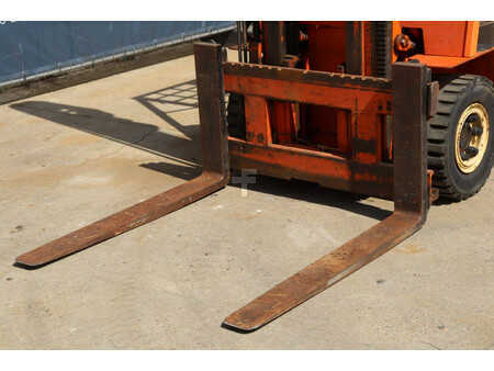 LPG heftrucks 1991  Lugli 305 G (10)