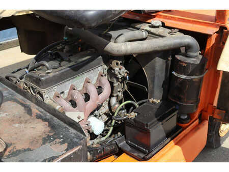 LPG heftrucks 1991  Lugli 305 G (33)