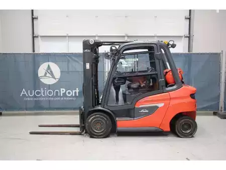 Carrelli elevatori GPL 2020  Linde H30T-01 (2)