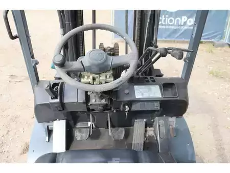 Gas truck 2003  Toyota 42-7FGF25 (20)
