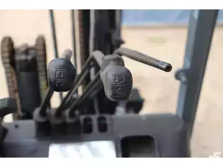 Gas truck 2003  Toyota 42-7FGF25 (25)