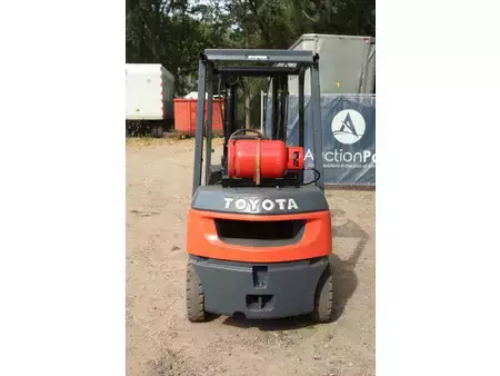 Gas truck 2003  Toyota 42-7FGF25 (5)
