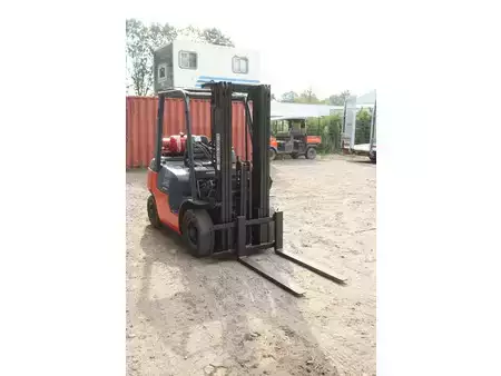 Gas truck 2003  Toyota 42-7FGF25 (7)