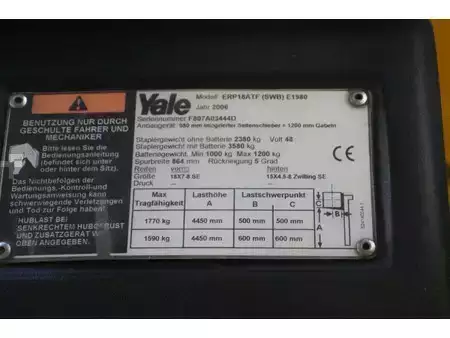 Elektro čtyřkolový VZV 2006  Yale ERP18ATF (16)
