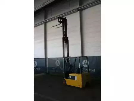 Elektro čtyřkolový VZV 2006  Yale ERP18ATF (25)