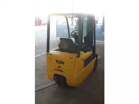 Elektro čtyřkolový VZV 2006  Yale ERP18ATF (5)
