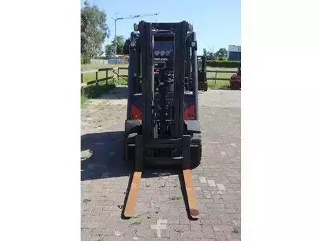 Nestekaasutrukki 2018  Linde H25T-02 (8)