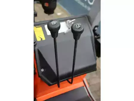 Eléctrico - 4 rodas 2005  Carer R45-NCS (29)