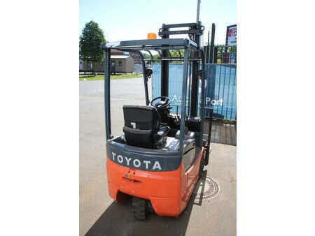Eléctrico - 4 rodas 2011  Toyota 7FBEST15 (5)