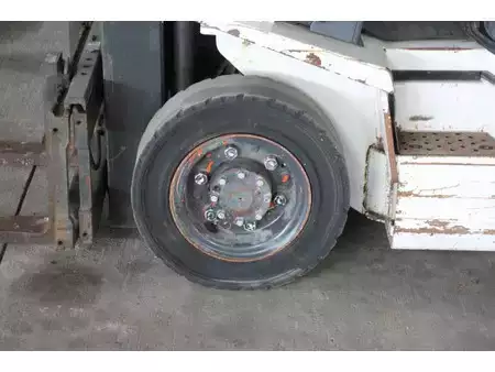 Carrelli elevatori GPL 2014  Nissan U1D2A25LQ (13)