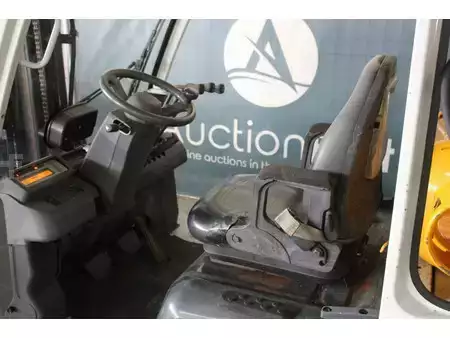 Carrelli elevatori GPL 2014  Nissan U1D2A25LQ (21)