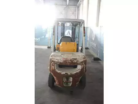 Carrelli elevatori GPL 2014  Nissan U1D2A25LQ (4)