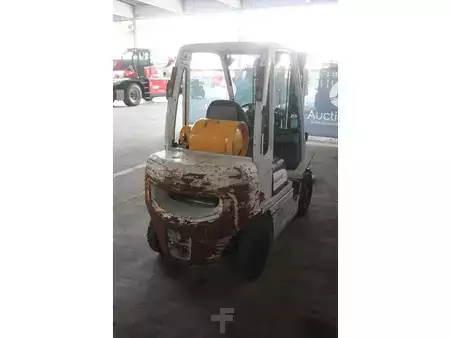 Carrelli elevatori GPL 2014  Nissan U1D2A25LQ (5)