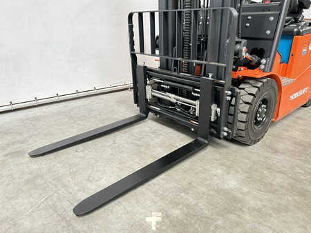 Elektro čtyřkolový VZV 2023  Noblelift FE4P16QC (28)