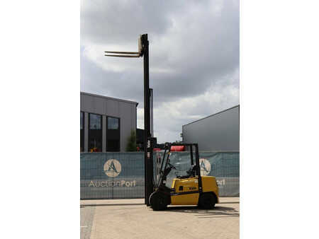 Carrelli elevatori diesel 1996  Yale GDP30TP (36)