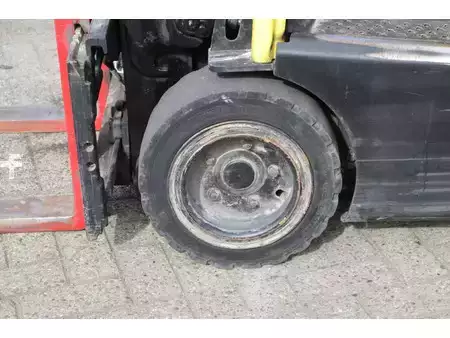 4-wiel elektrische heftrucks 2012  Hyster J2.0XNT (14)