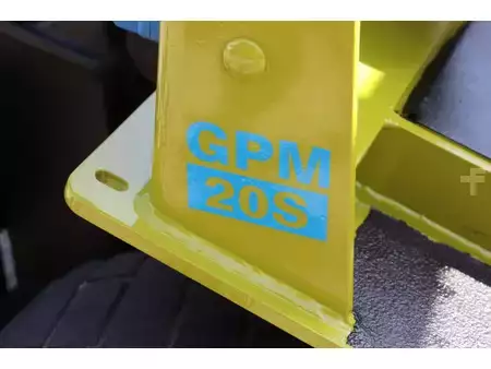 LPG heftrucks 1994  Clark GPM-20S (18)