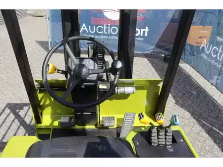 LPG heftrucks 1994  Clark GPM-20S (22)