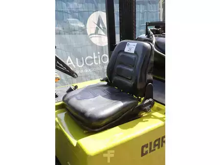 LPG heftrucks 1994  Clark GPM-20S (24)