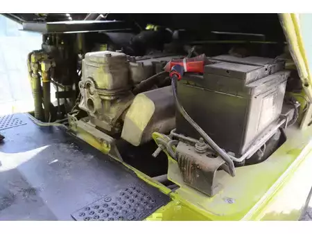 LPG heftrucks 1994  Clark GPM-20S (33)