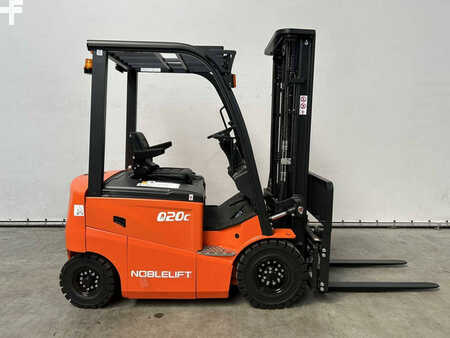 Elektromos 4 kerekű 2023  Noblelift Q20C (2)