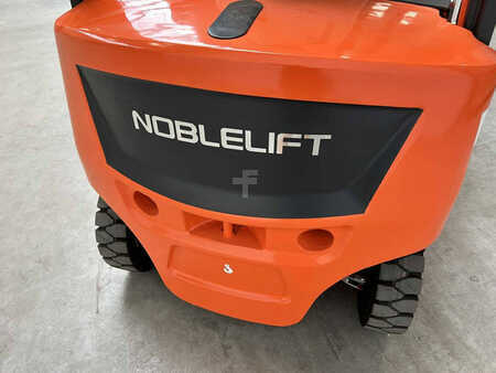 Elektromos 4 kerekű 2023  Noblelift Q20C (6)