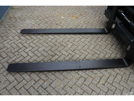 Dieseltrukki 2018  Kalmar DCG100-6 (10)