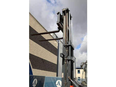 Dieseltrukki 2018  Kalmar DCG100-6 (40)