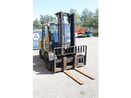 Chariots élévateurs diesel 2002  Daewoo D40S-2 (7)