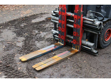 Sähkö - 4 pyör - Linde E25 (10)