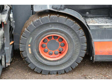 Sähkö - 4 pyör - Linde E25 (17)