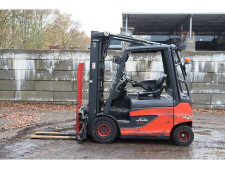 Sähkö - 4 pyör - Linde E25 (2)