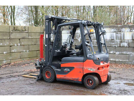 Sähkö - 4 pyör - Linde E25 (3)