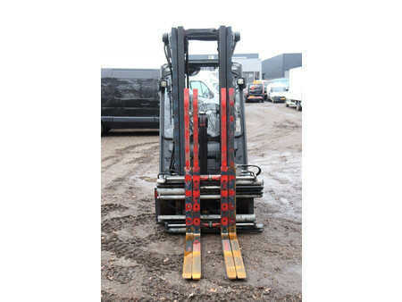 Sähkö - 4 pyör - Linde E25 (8)