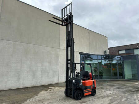 Wózki gazowe 2008  Tailift FG15 (16)