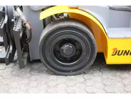 Empilhador a gás - Jungheinrich TFG 425 (14)