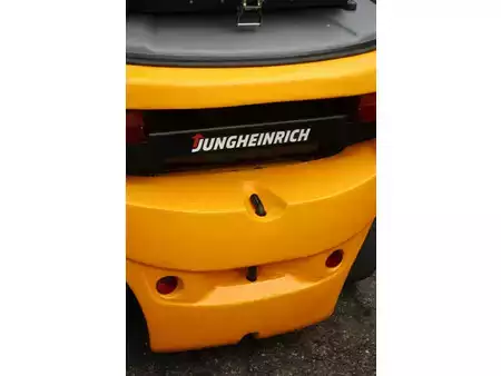 Empilhador a gás - Jungheinrich TFG 425 (16)