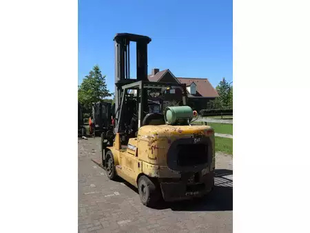 Chariots élévateurs diesel - [div]  (4)